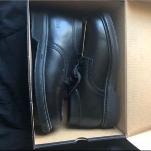 BRAND NEW! Men’s Diehard Work Shoes!!